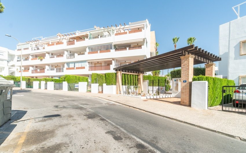Herverkoop - Apartment -
Orihuela Costa - Villamartín