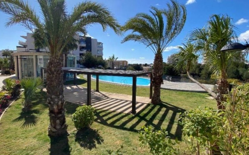 Herverkoop - Apartment -
Orihuela Costa - Villamartín