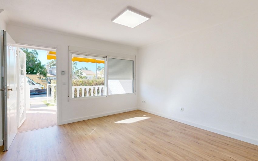 Herverkoop - Apartment -
Orihuela Costa - Villamartín