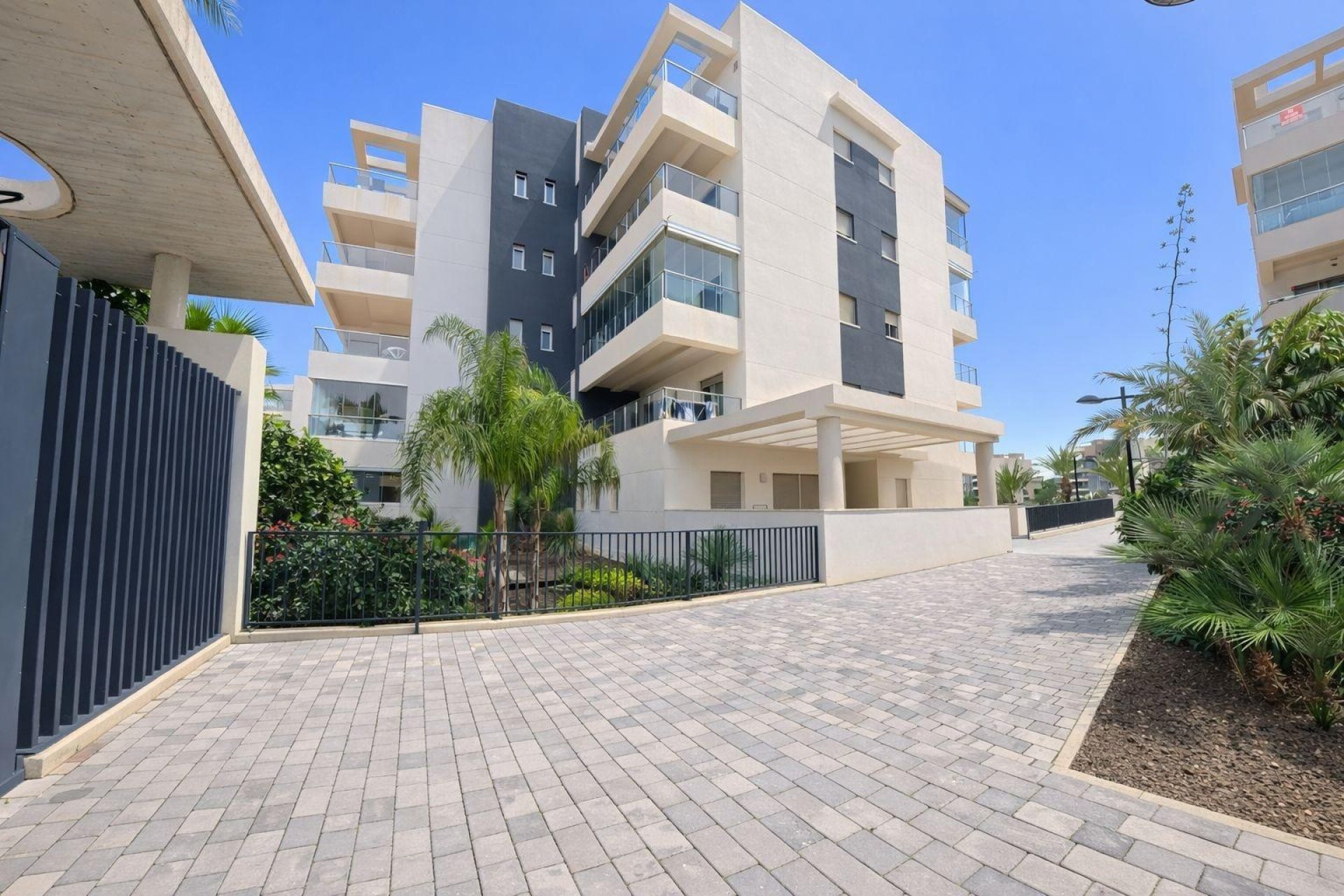Herverkoop - Apartment -
Orihuela Costa - Villamartín