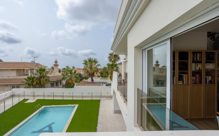 Herverkoop - Apartment -
Orihuela Costa - Villamartín