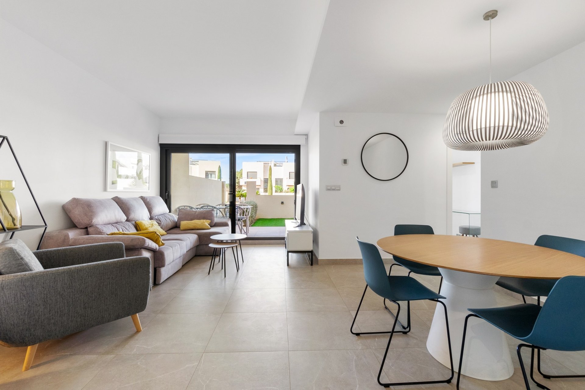 Herverkoop - Apartment -
Orihuela - Inland