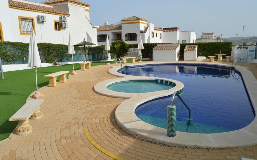 Herverkoop - Apartment -
Orihuela - Inland