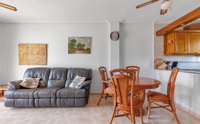 Herverkoop - Apartment -
Orihuela - Inland