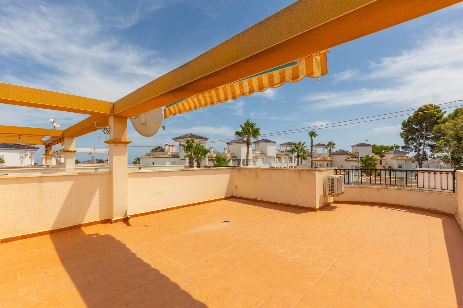 Herverkoop - Apartment -
Orihuela - Inland