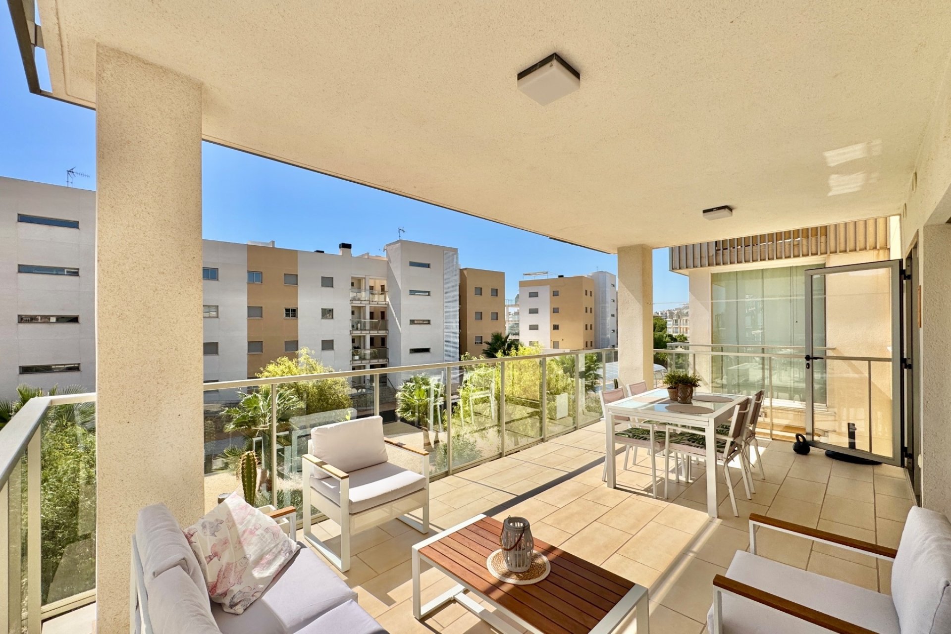 Herverkoop - Apartment -
Orihuela - Inland