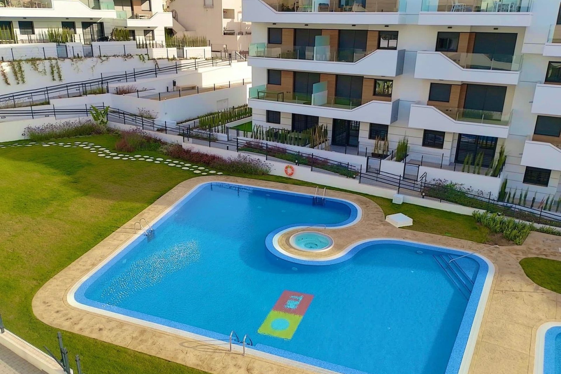Herverkoop - Apartment -
Orihuela - Inland