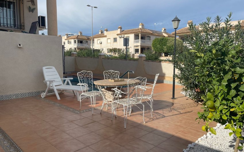 Herverkoop - Apartment -
Orihuela - Villamartín