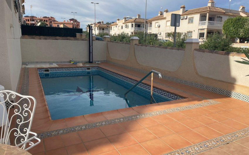 Herverkoop - Apartment -
Orihuela - Villamartín