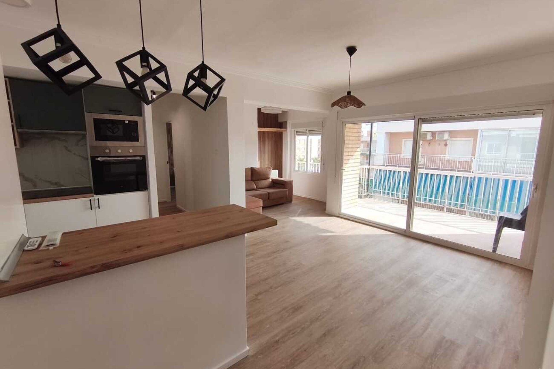 Herverkoop - Apartment Penthouse -
Punta Prima - Costa Blanca