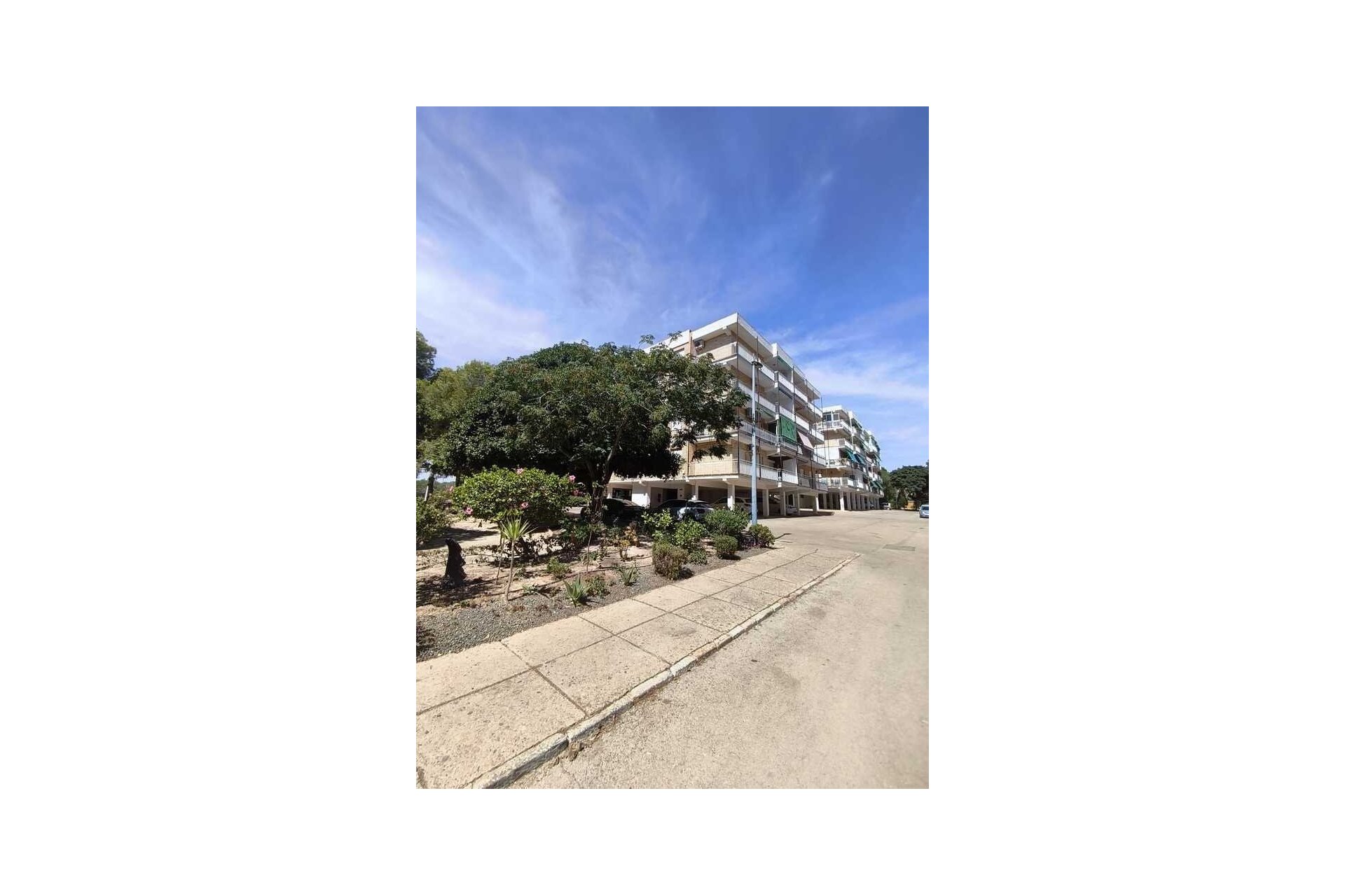 Herverkoop - Apartment Penthouse -
Punta Prima - Costa Blanca