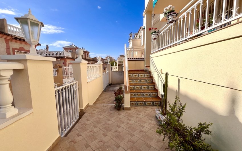 Herverkoop - Apartment -
Playa Flamenca - Costa Blanca