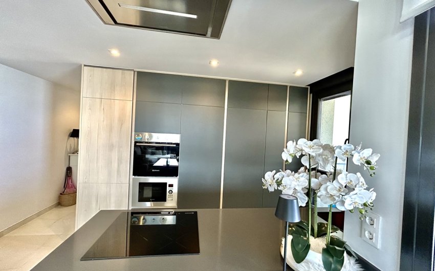 Herverkoop - Apartment -
Playa Flamenca - Costa Blanca