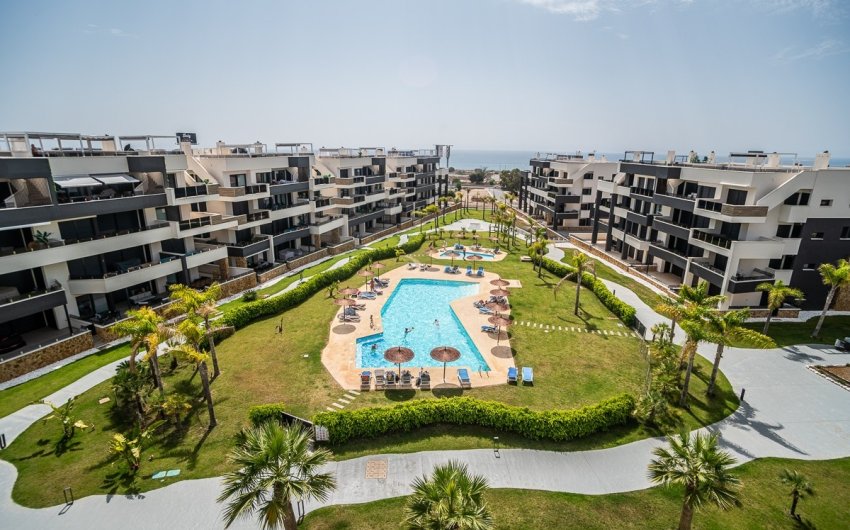 Herverkoop - Apartment -
Playa Flamenca