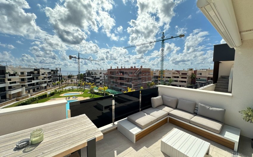 Herverkoop - Apartment -
Playa Flamenca