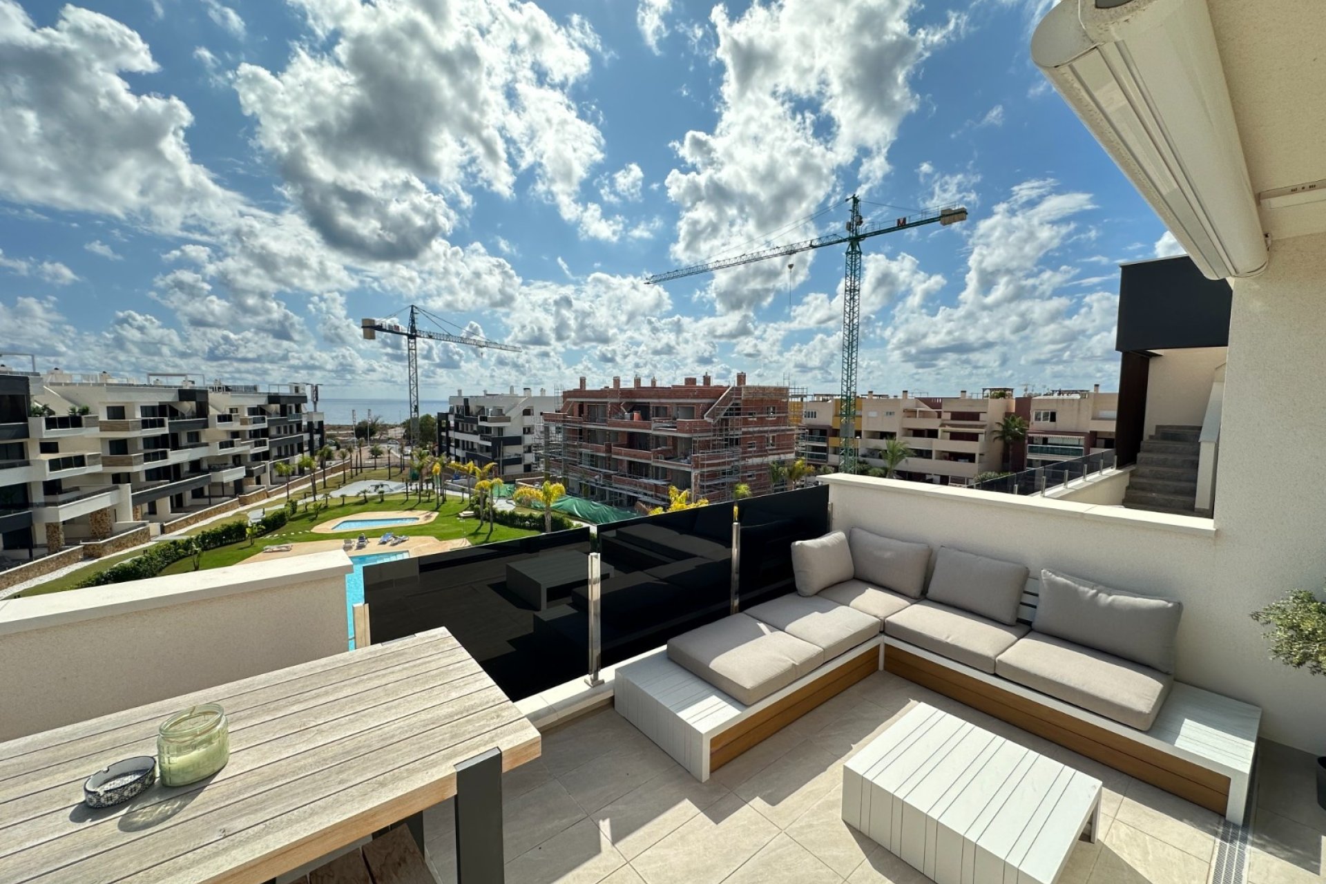 Herverkoop - Apartment -
Playa Flamenca