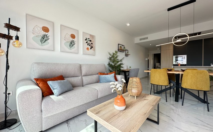 Herverkoop - Apartment -
Playa Flamenca