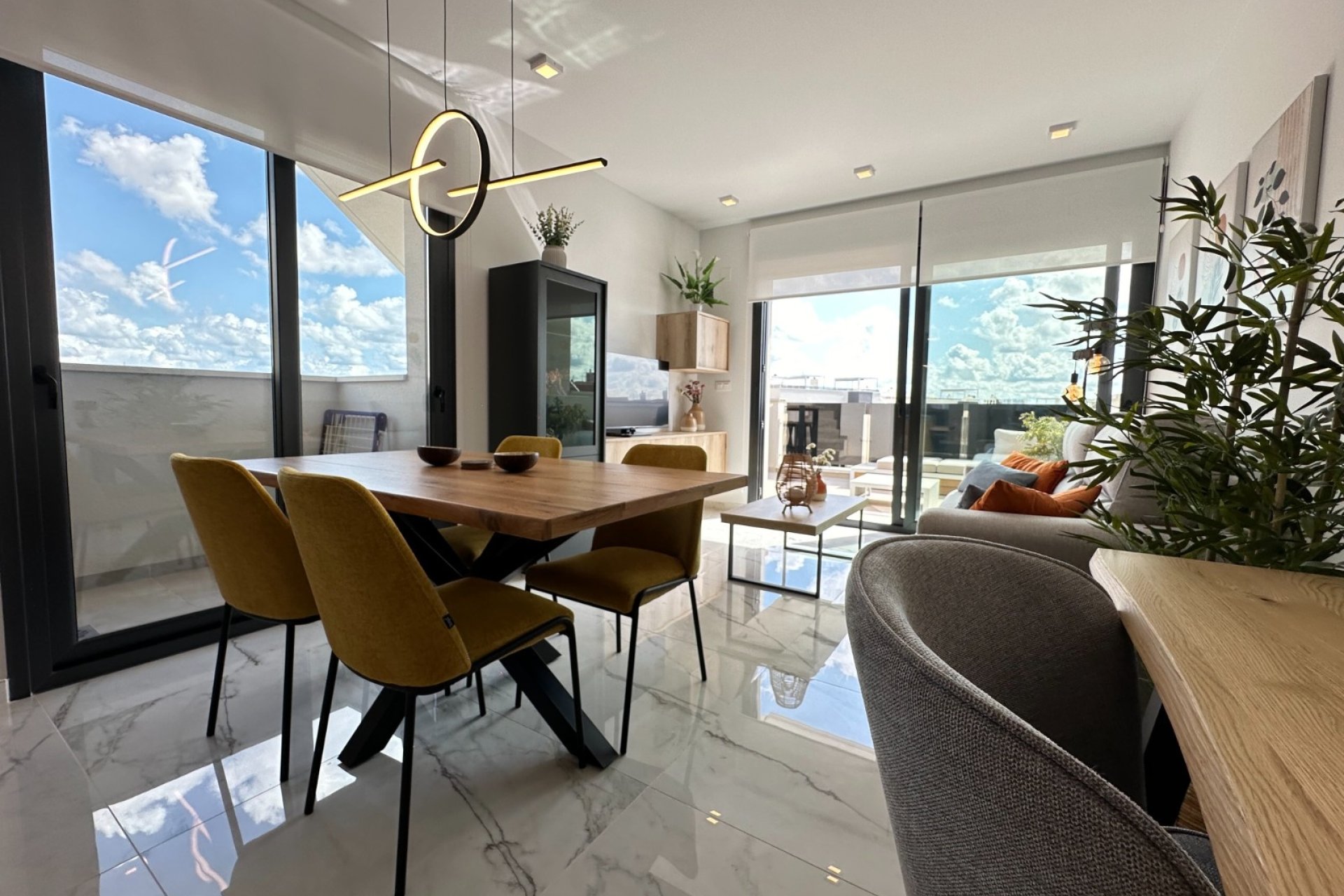 Herverkoop - Apartment -
Playa Flamenca