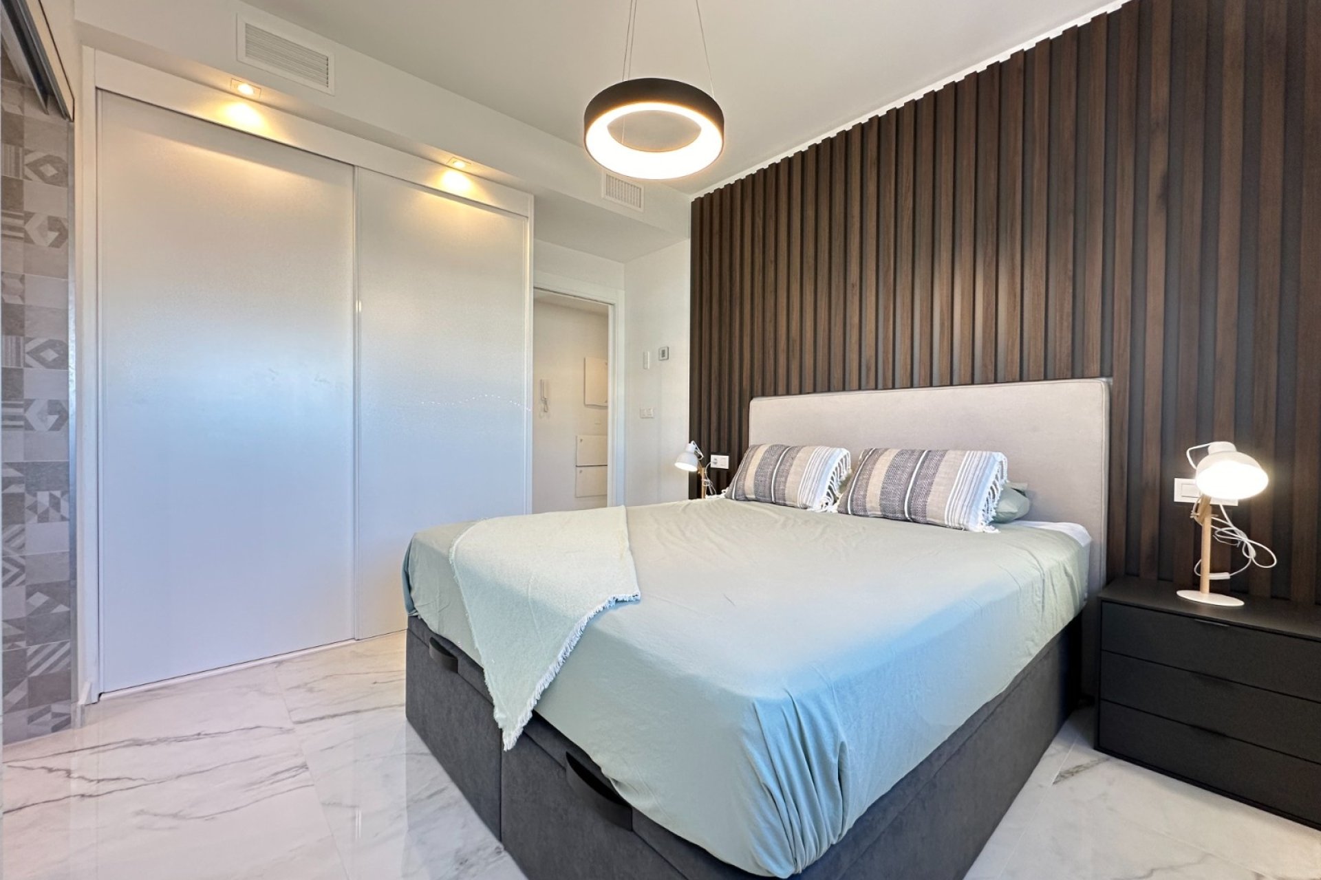 Herverkoop - Apartment -
Playa Flamenca