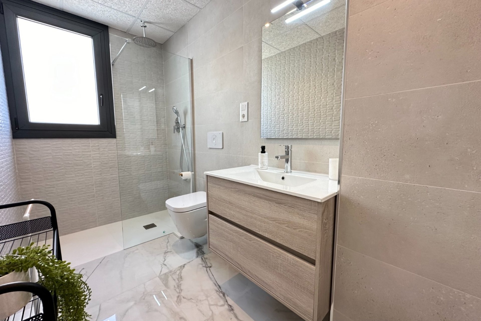 Herverkoop - Apartment -
Playa Flamenca