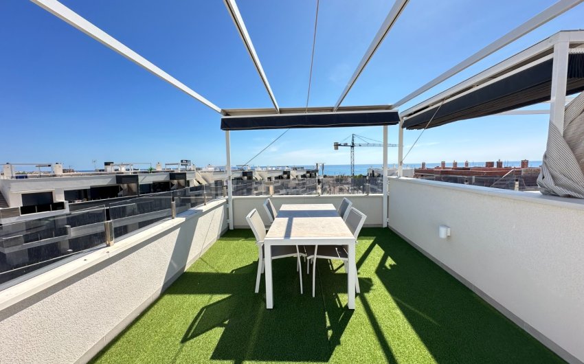 Herverkoop - Apartment -
Playa Flamenca