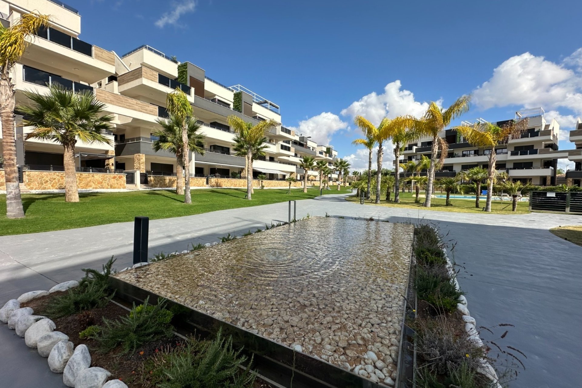 Herverkoop - Apartment -
Playa Flamenca