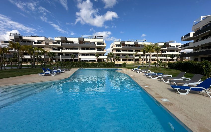 Herverkoop - Apartment -
Playa Flamenca