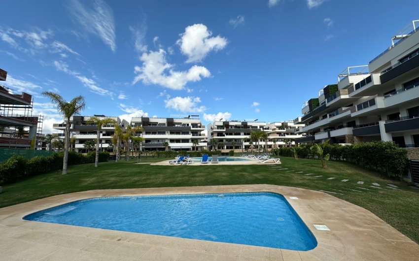Herverkoop - Apartment -
Playa Flamenca