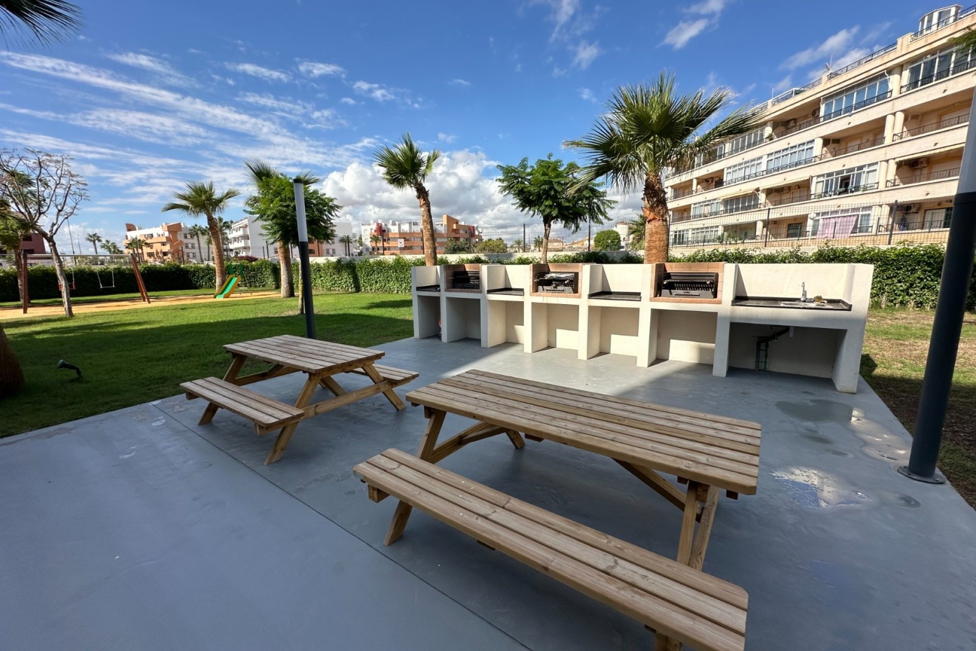 Herverkoop - Apartment -
Playa Flamenca