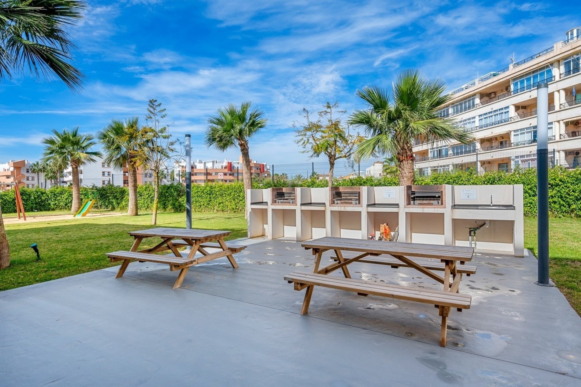 Herverkoop - Apartment -
Playa Flamenca