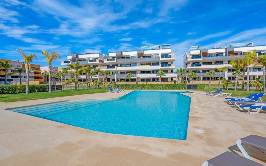 Herverkoop - Apartment -
Playa Flamenca