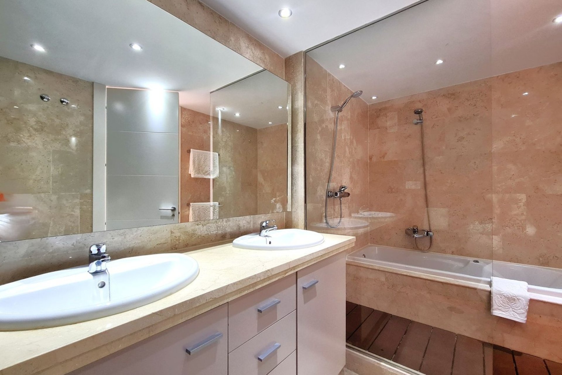 Herverkoop - Apartment -
Punta Chullera - Costa del Sol