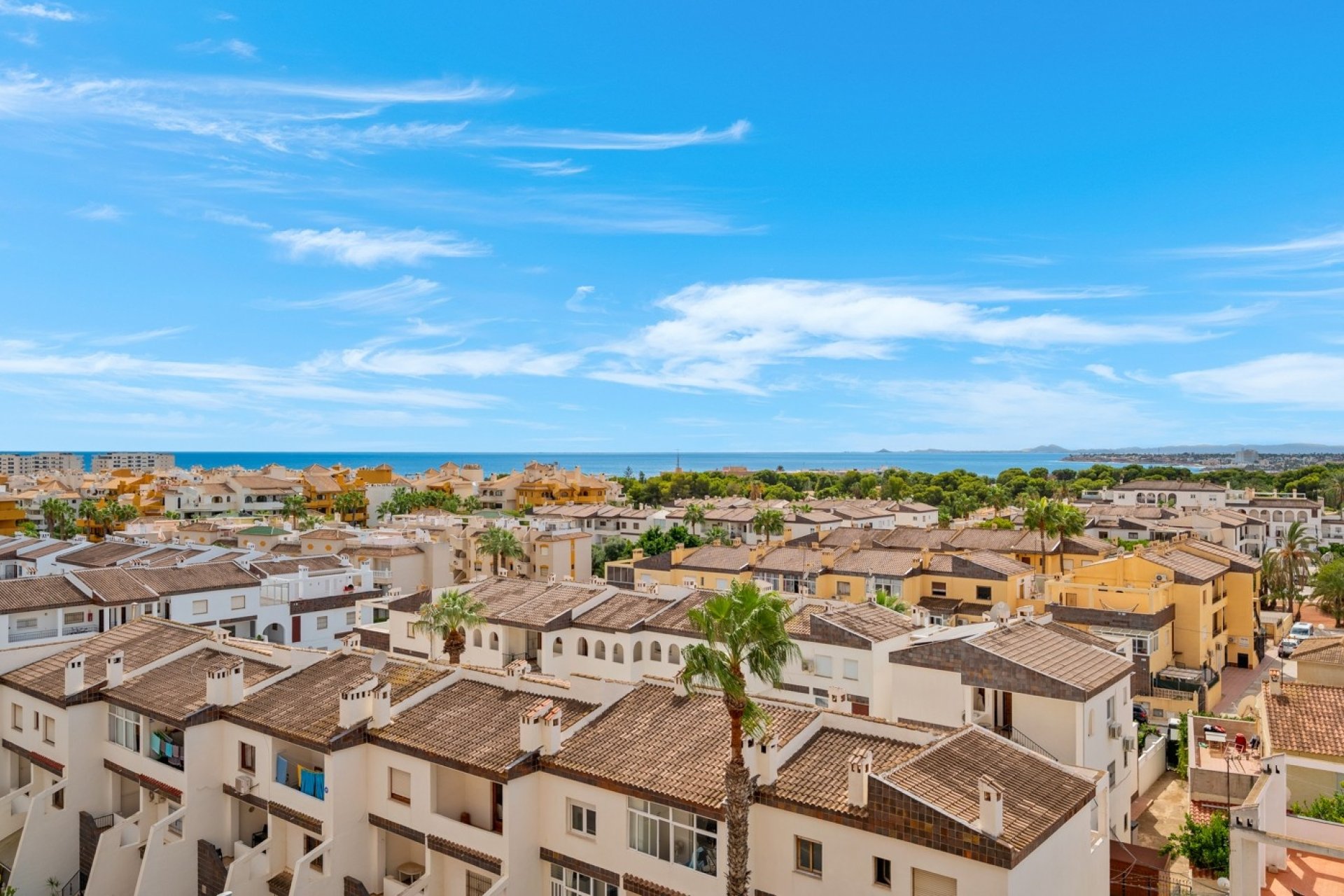 Herverkoop - Apartment -
Punta Prima - Costa Blanca