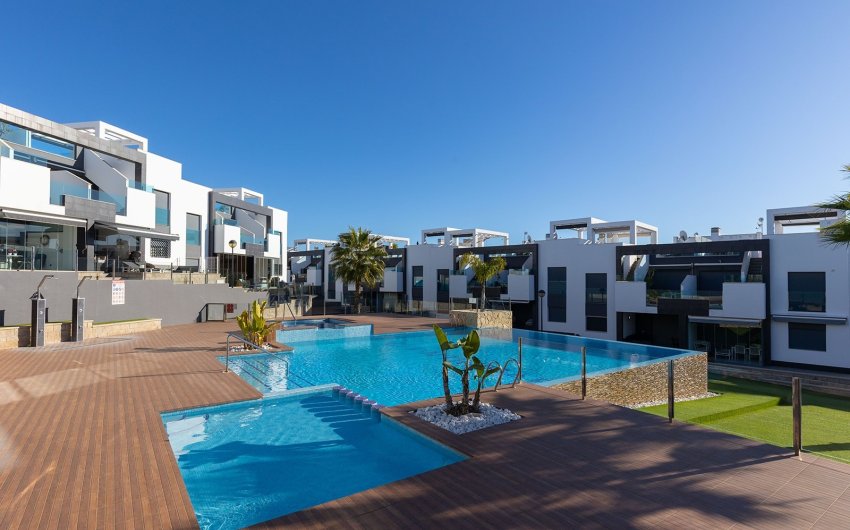 Herverkoop - Apartment -
Punta Prima