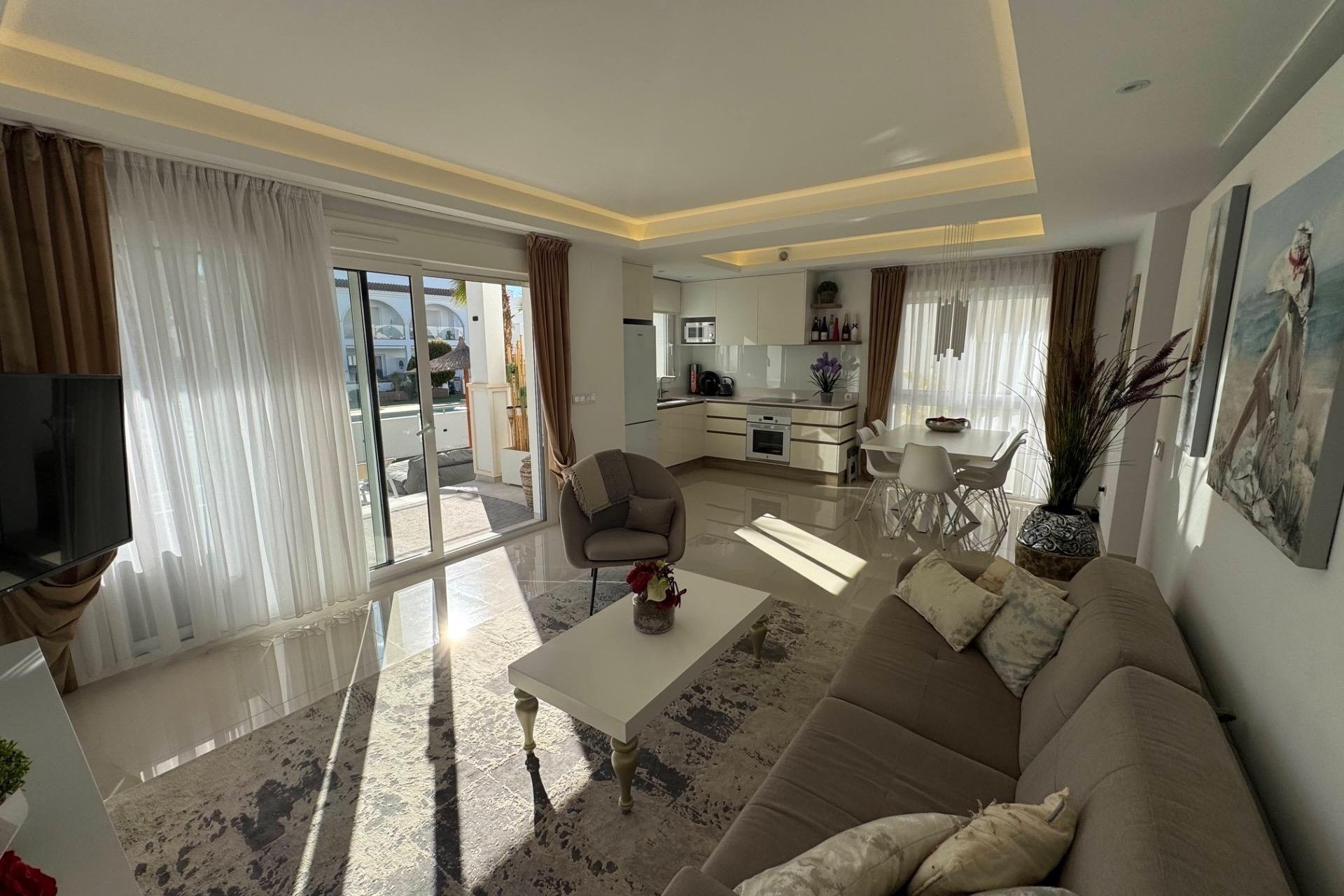 Herverkoop - Apartment -
Rojales - Cuidad Quesada