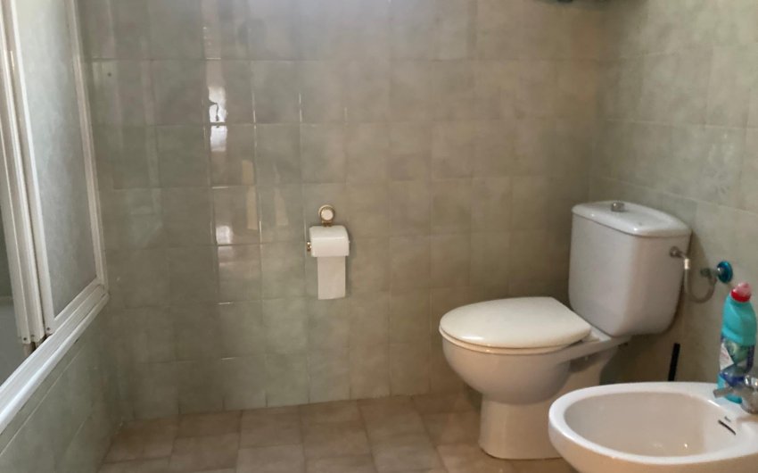 Herverkoop - Apartment -
Salinas