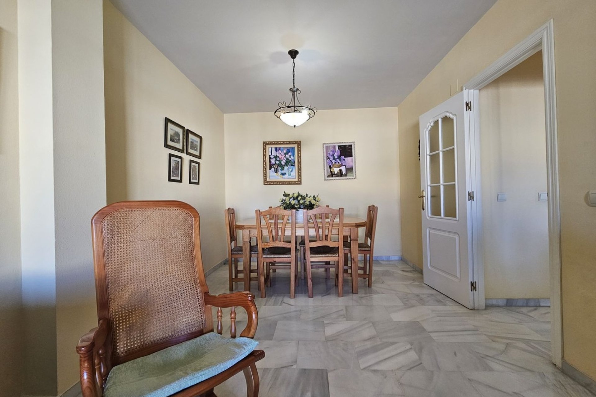 Herverkoop - Apartment -
San Luis de Sabinillas - Costa del Sol