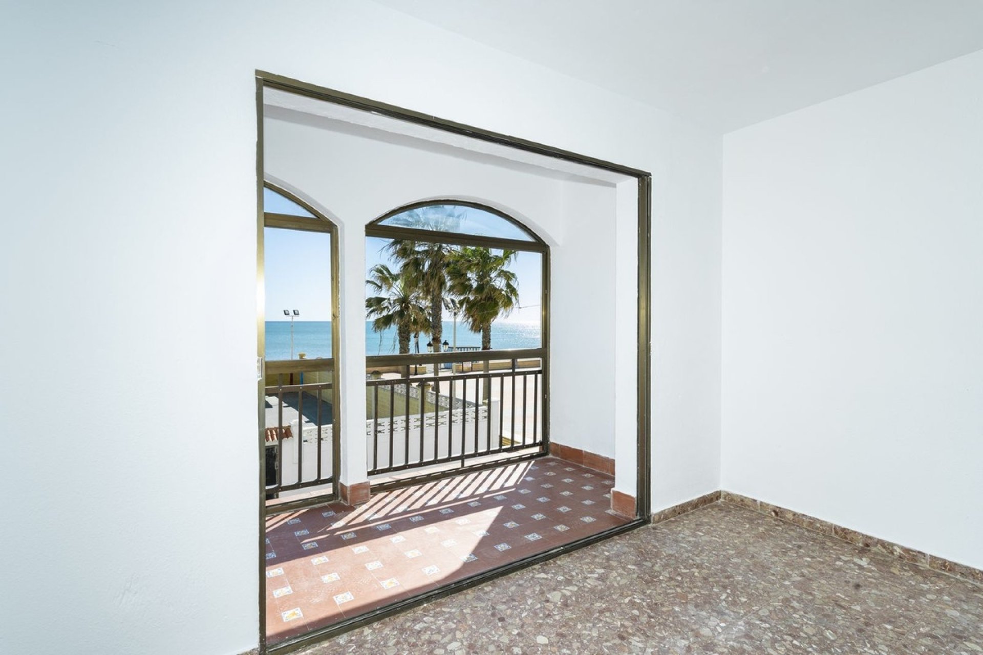 Herverkoop - Apartment -
San Luis de Sabinillas - Costa del Sol