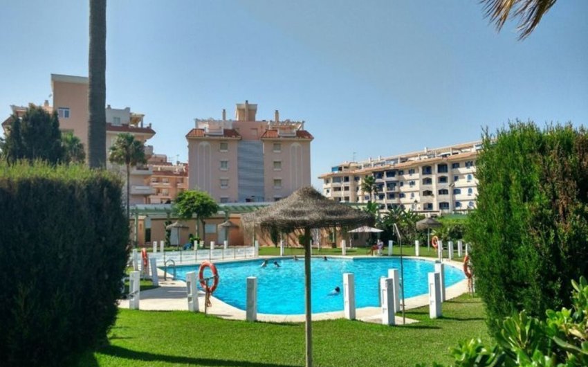 Herverkoop - Apartment -
San Luis de Sabinillas - Costa del Sol