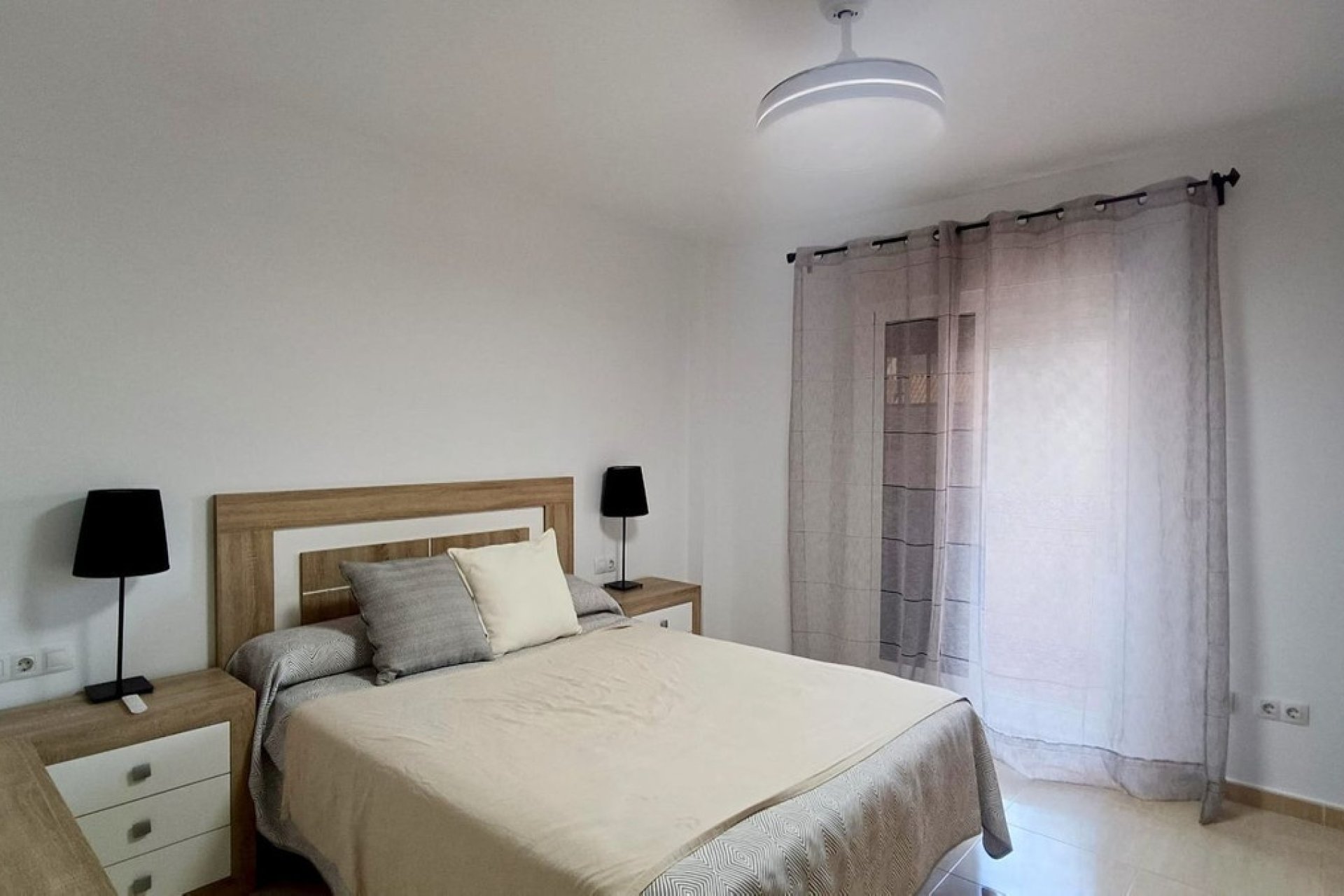 Herverkoop - Apartment -
San Luis de Sabinillas - Costa del Sol