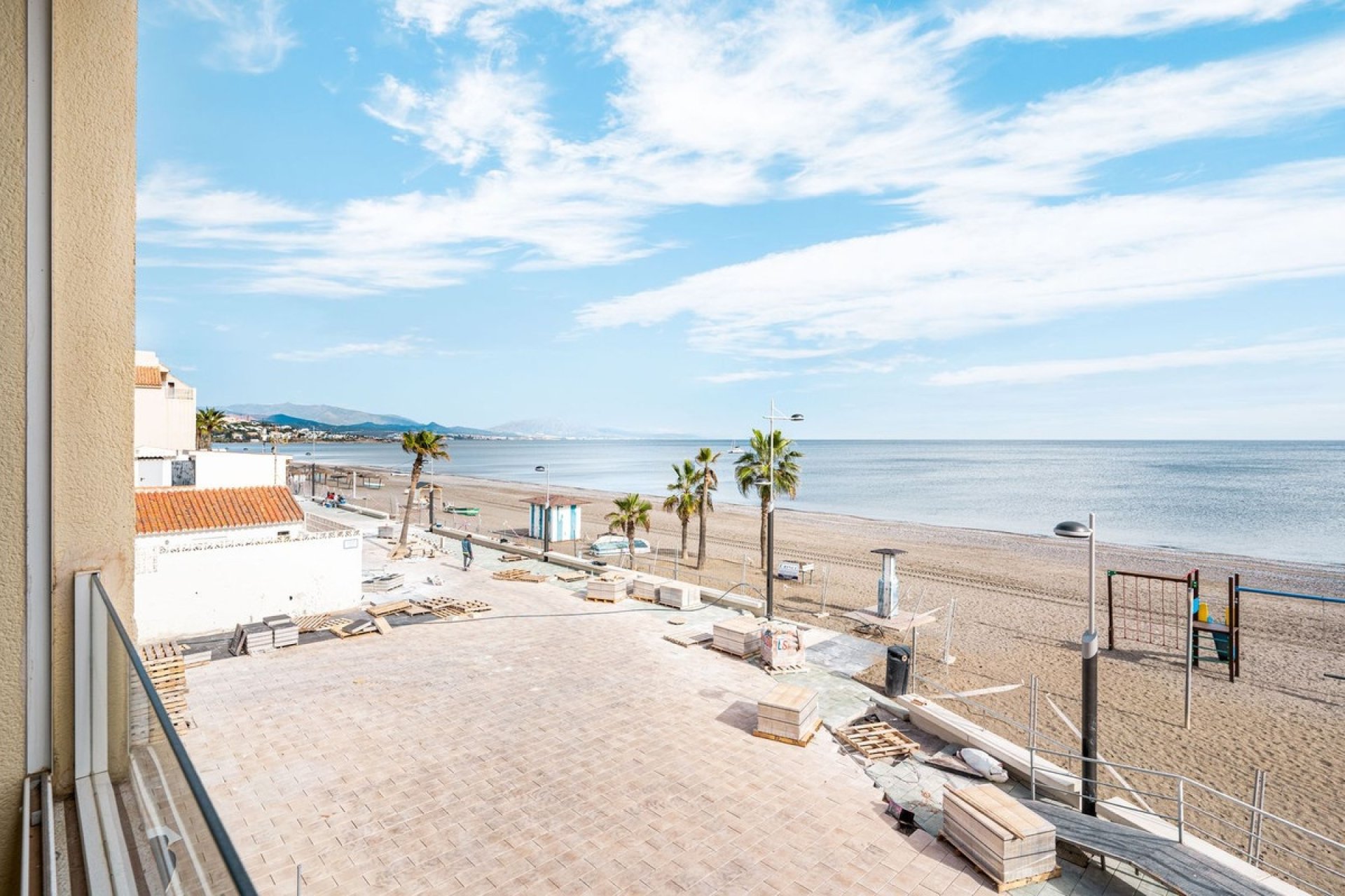 Herverkoop - Apartment -
San Luis de Sabinillas - Costa del Sol