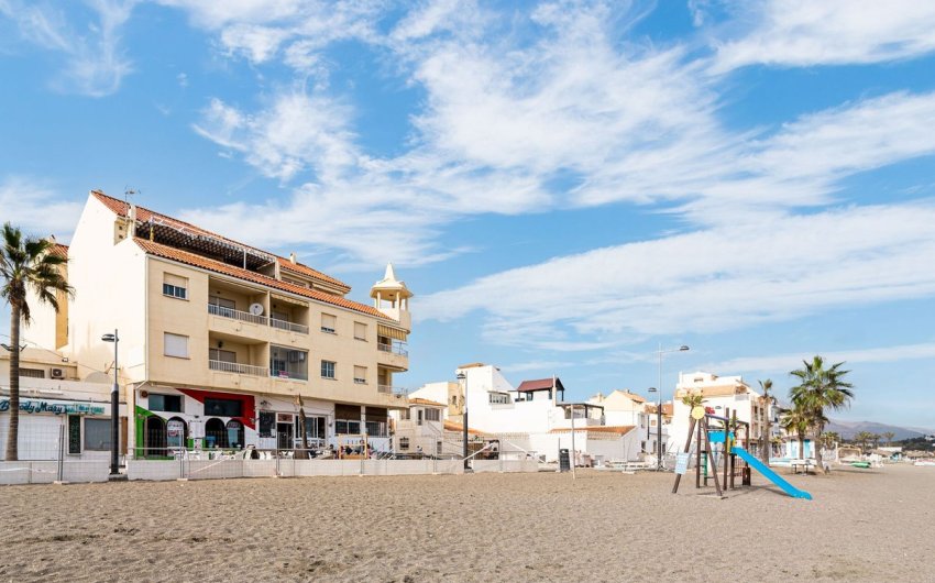 Herverkoop - Apartment -
San Luis de Sabinillas - Costa del Sol