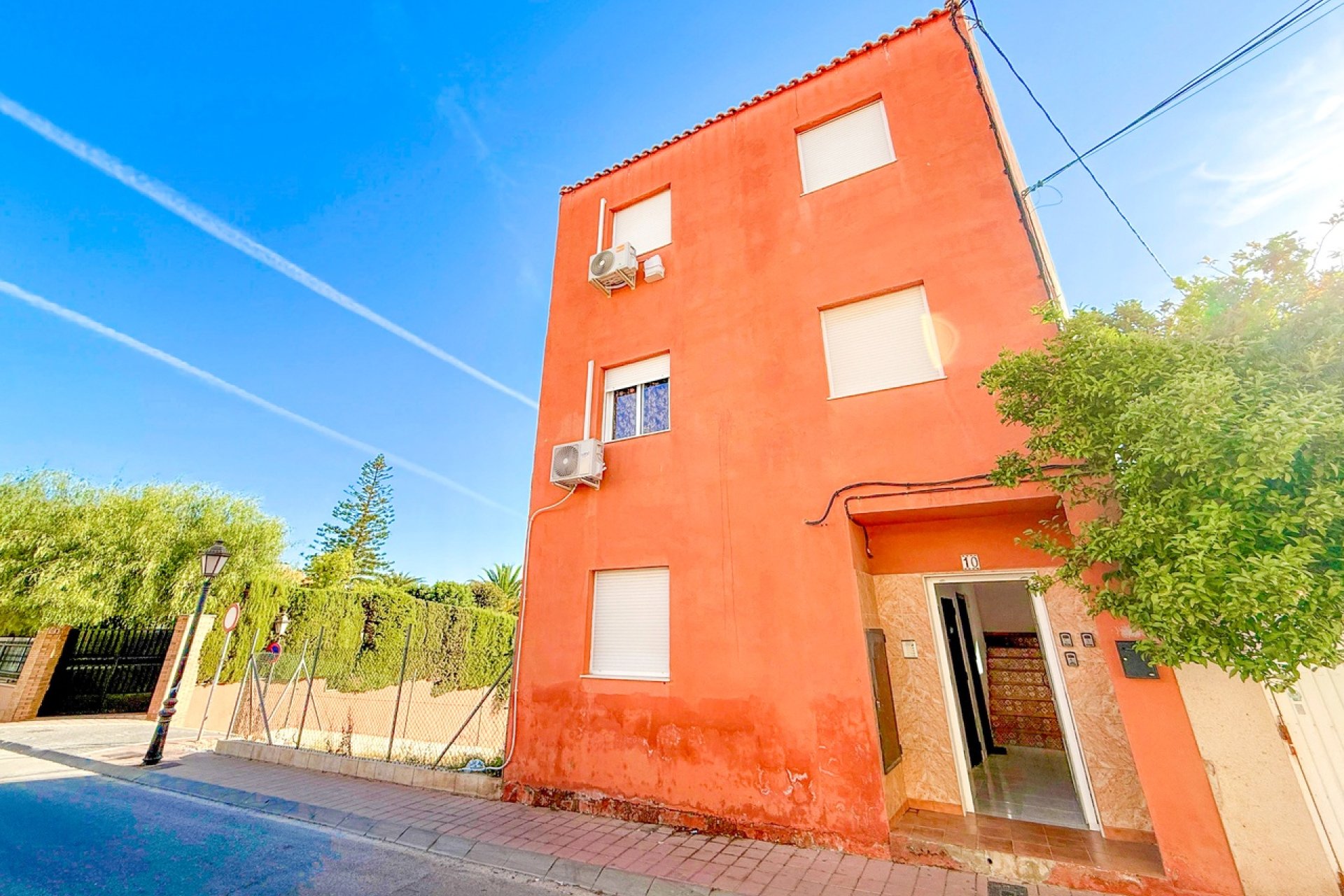 Herverkoop - Apartment -
San Miguel de Salinas - Inland