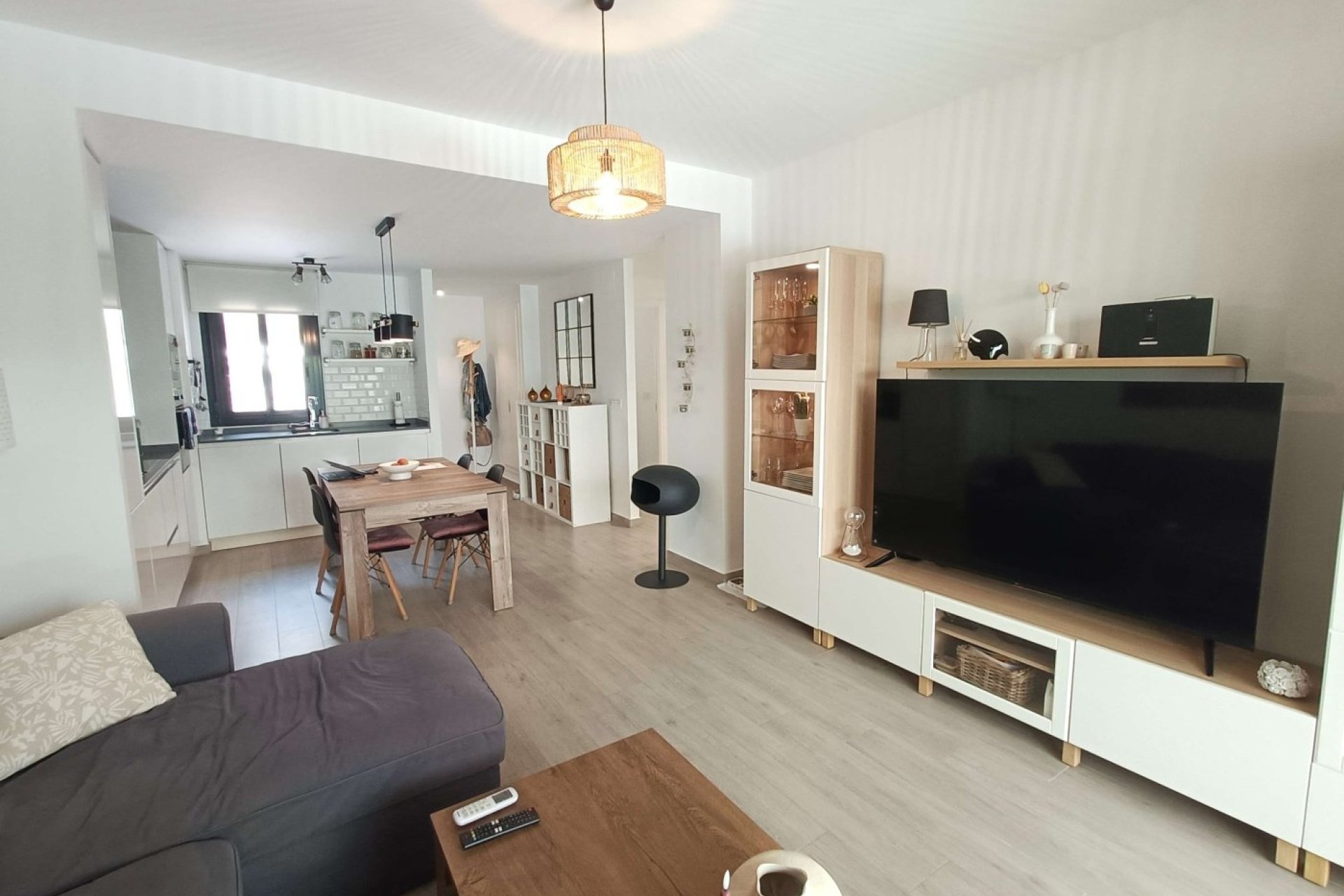 Herverkoop - Apartment -
San Miguel de Salinas - Inland