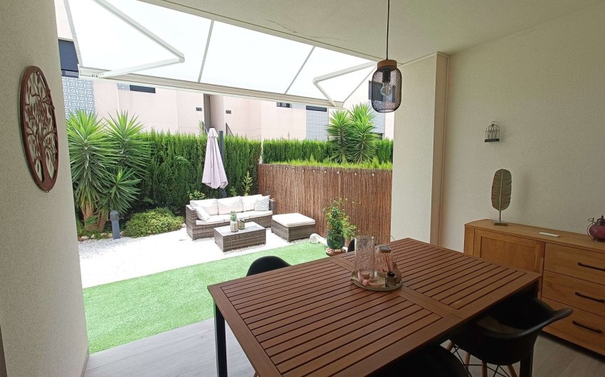 Herverkoop - Apartment -
San Miguel de Salinas - Inland