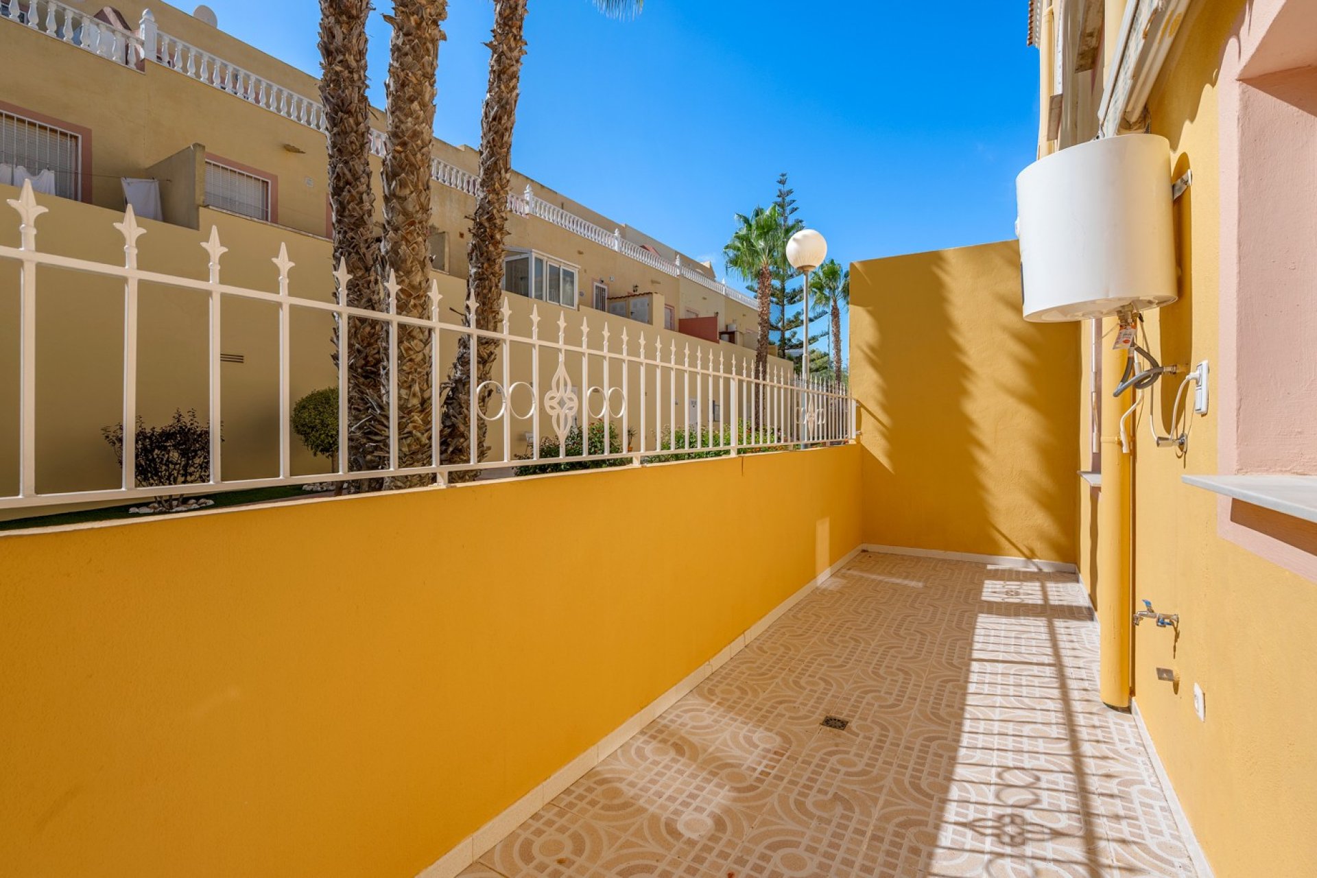 Herverkoop - Apartment -
San Miguel de Salinas - Inland