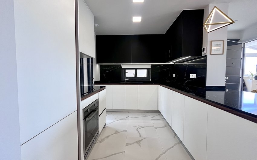 Herverkoop - Apartment -
San Miguel de Salinas - Inland