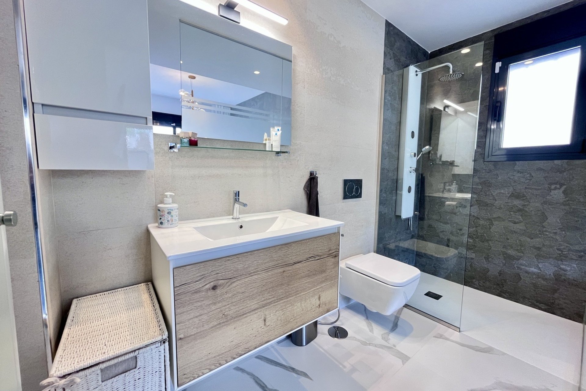 Herverkoop - Apartment -
San Miguel de Salinas - Inland