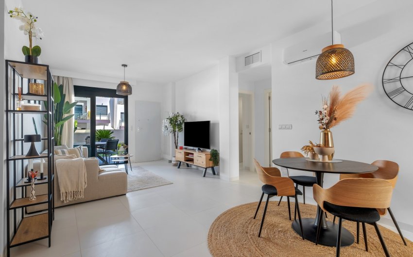 Herverkoop - Apartment -
San Miguel de Salinas - Inland