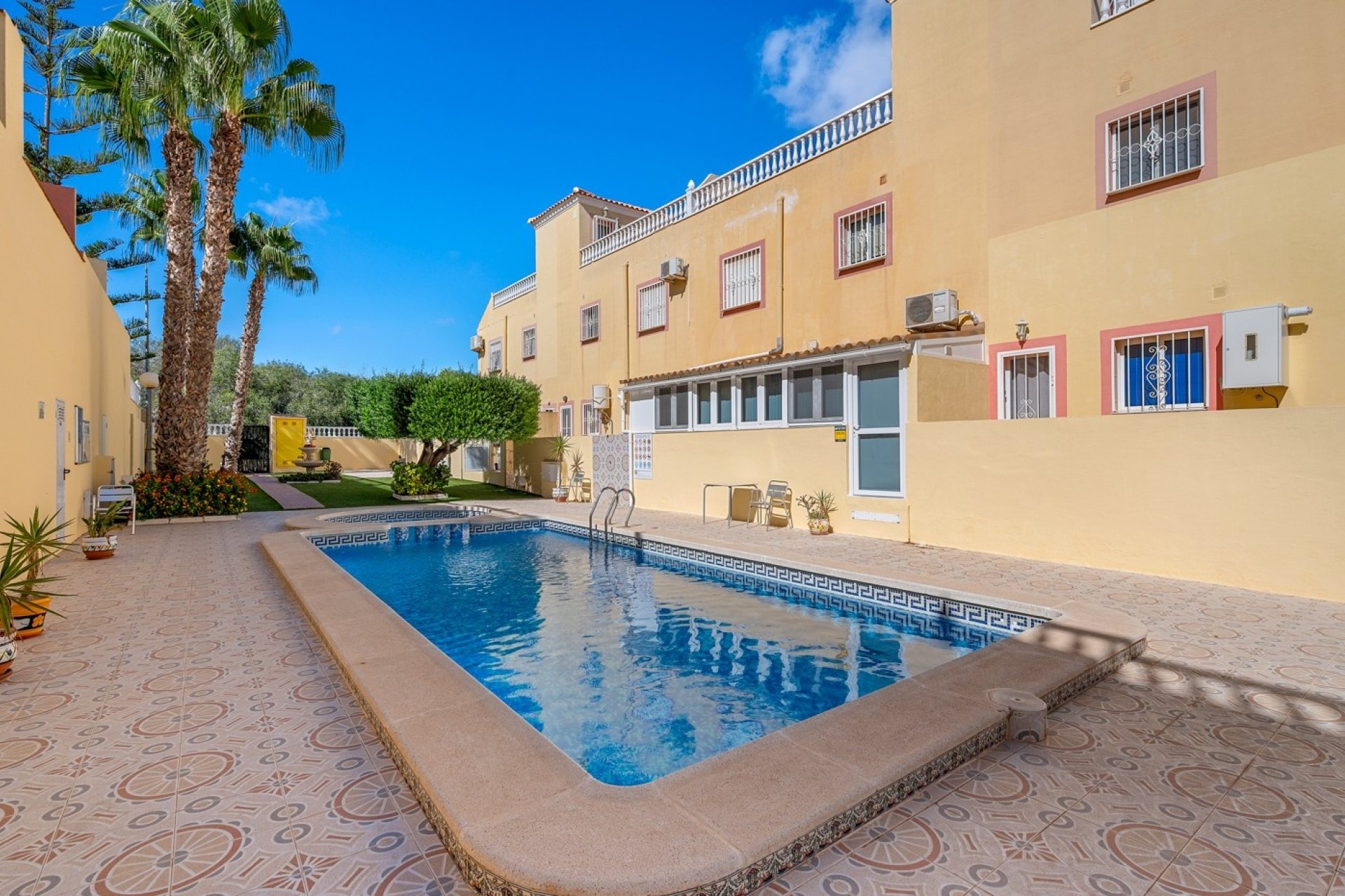 Herverkoop - Apartment -
San Miguel de Salinas - Inland